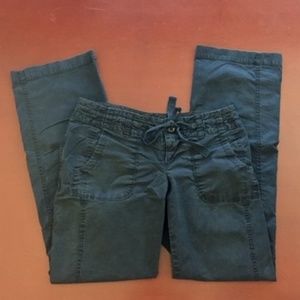 Old Navy Black Cargo Pants Size 2